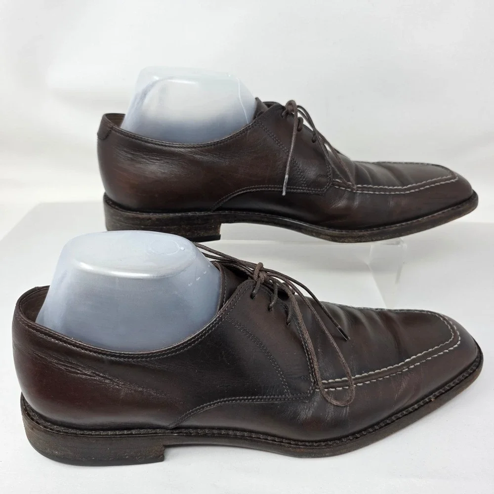 Salvatore Ferragamo ships from